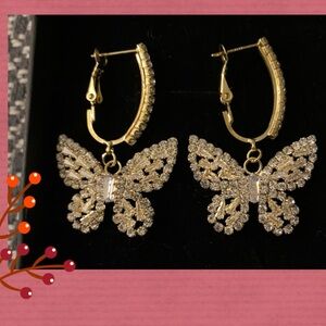 New in Box Earings, Great 🎁 Gift..